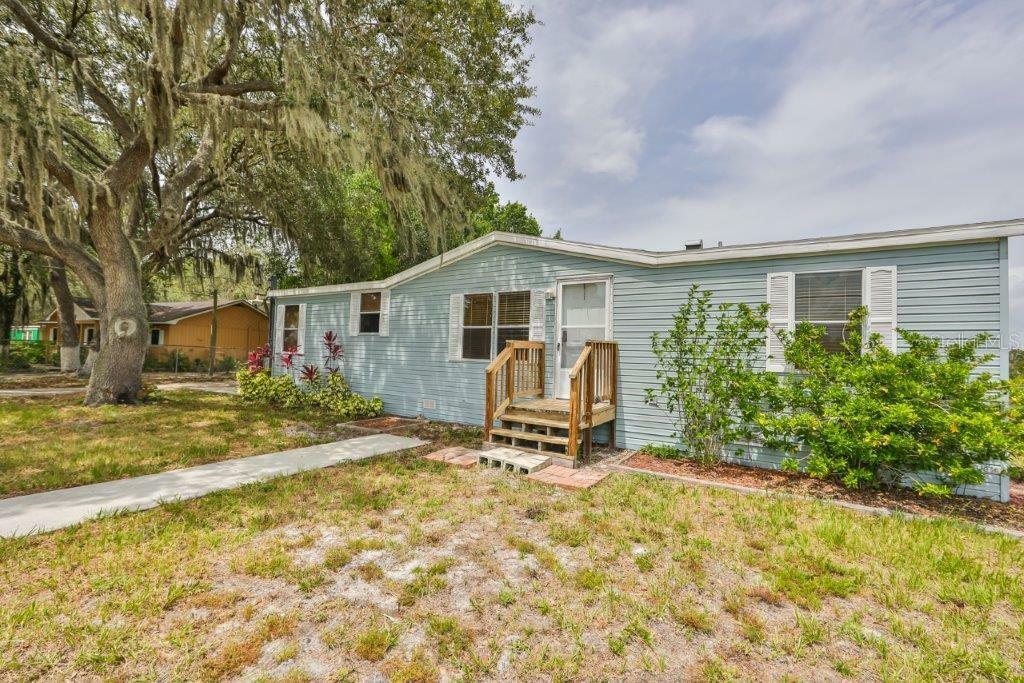 Property Photo: 11506 Balm Riverview Road FL 33569