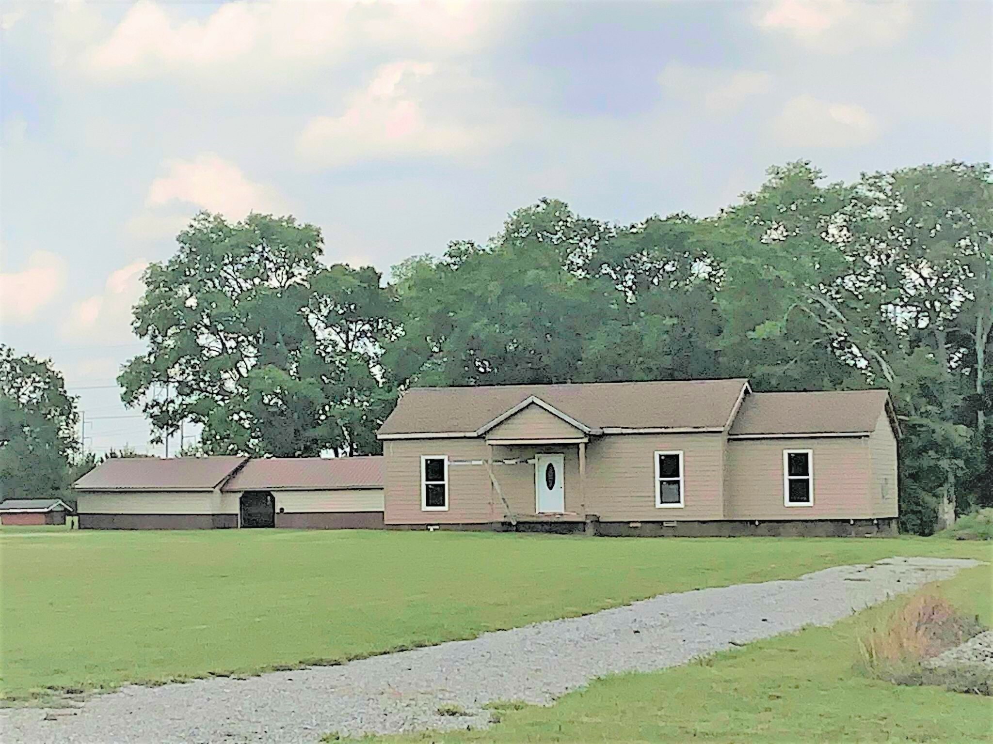 Property Photo:  562 Walnut Grove Rd  TN 37037 