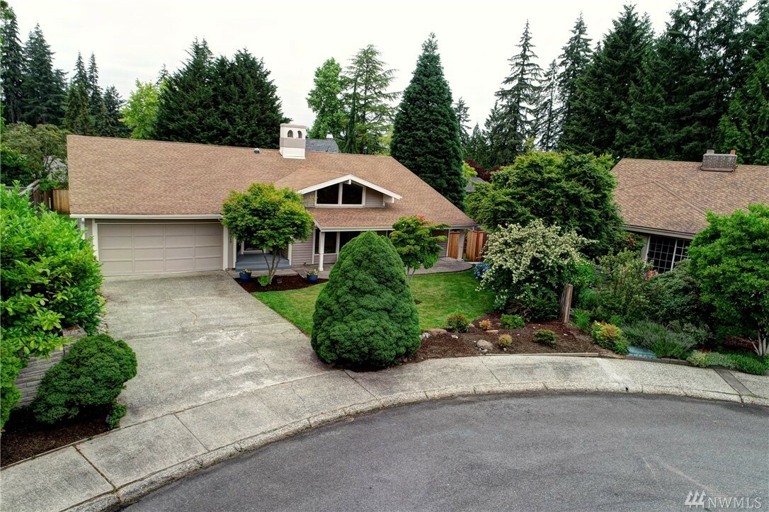 Property Photo:  16810 NE 31 St  WA 98008 