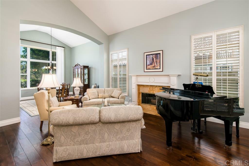 Property Photo: 1417 Cressa CA 92011