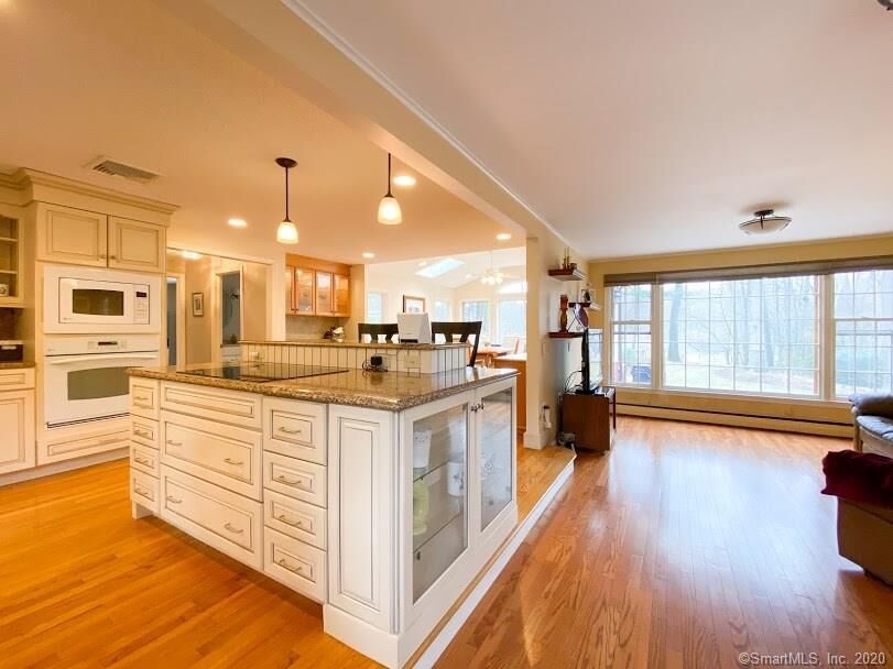 Property Photo: 21 Briarwood Drive CT 06033
