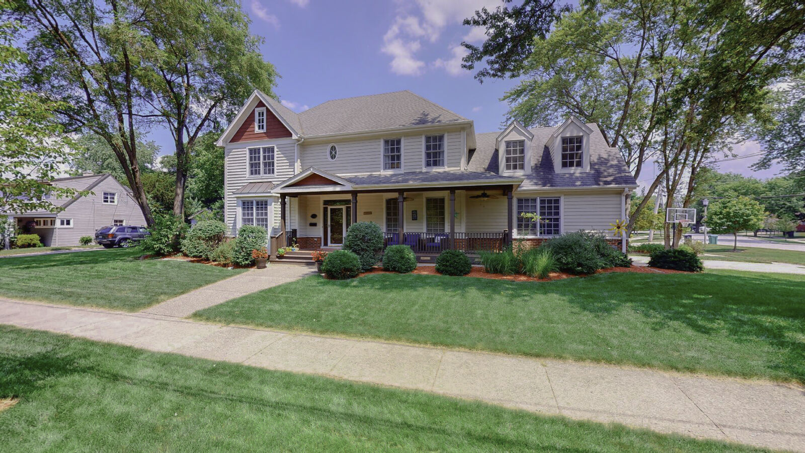 Property Photo: 105 North Elizabeth Street IL 60148