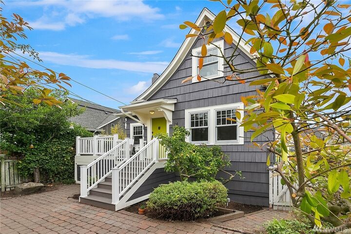 14  Raye  Seattle WA 98109 photo