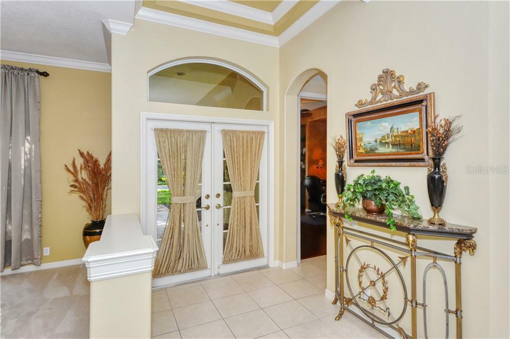 Property Photo:  7454 Roebelenii Court  FL 34241 