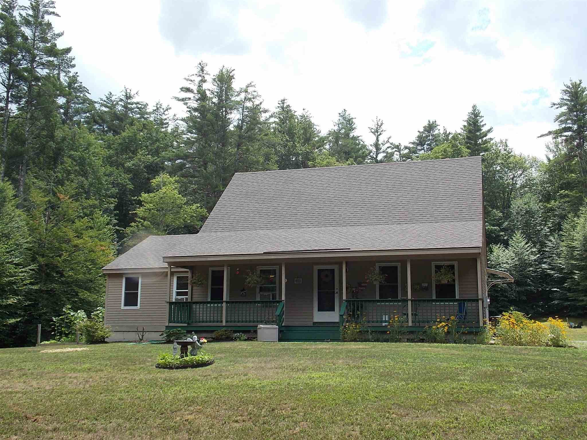 Property Photo:  14 2nd Nh Turnpike  NH 03070 