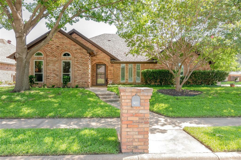 Property Photo:  2500 Stone Hollow Drive  TX 76021 