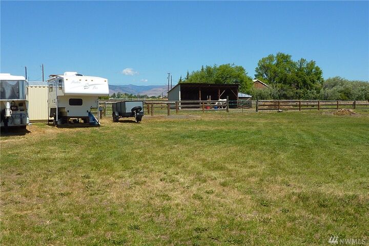 3 bed Ellensburg home for sale 412 Game Farm Rd, Ellensburg, WA 98926