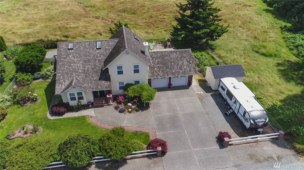 Property Photo: 13829 Avon Allen Road WA 98273