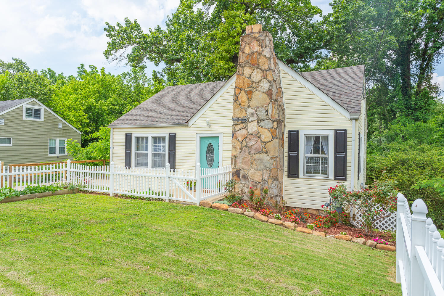 Property Photo:  107 Alden Avenue  TN 37405 