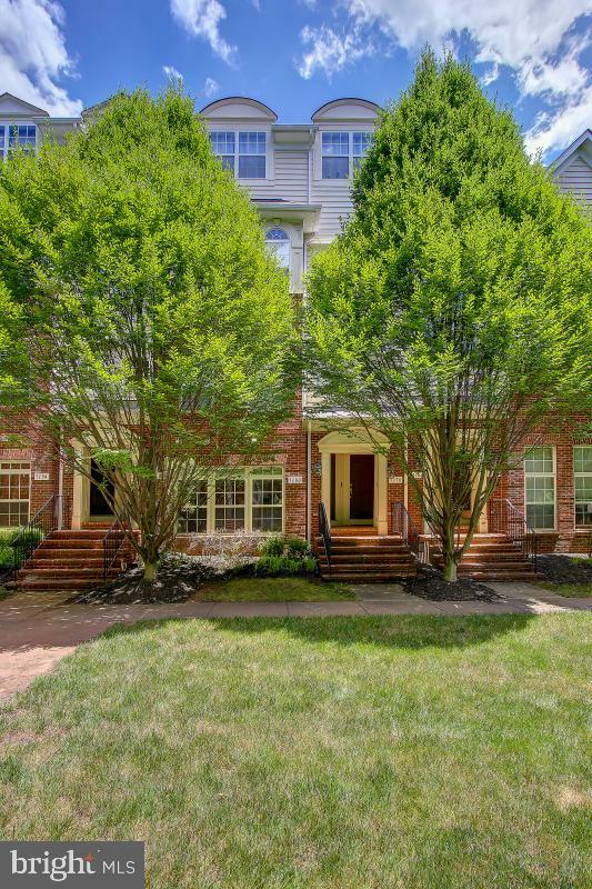 Property Photo:  7180 Little Thames Drive  VA 20155 