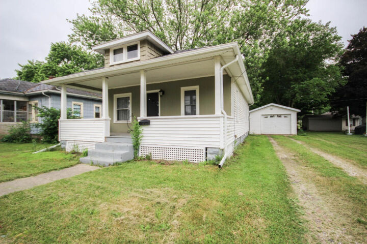 603 S Constantine Street  Three Rivers MI 49093 photo