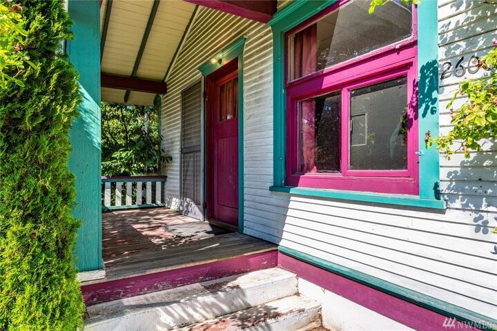 Property Photo:  2600  Woburn Street  WA 98226 