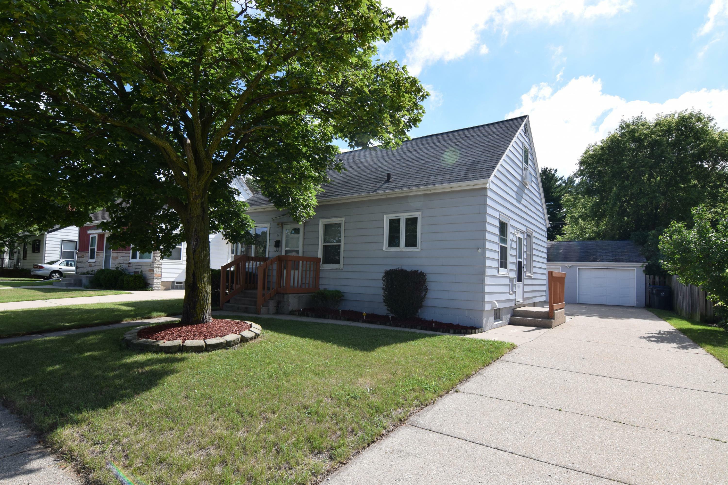 141 Walton Ave  Waukesha WI 53186 photo