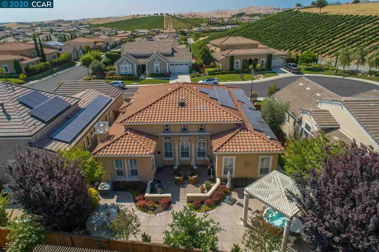 Property Photo: 1851 Viognier Ct CA 94513-4240