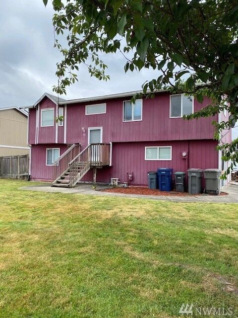 Property Photo: 120 Valley View Drive WA 98047