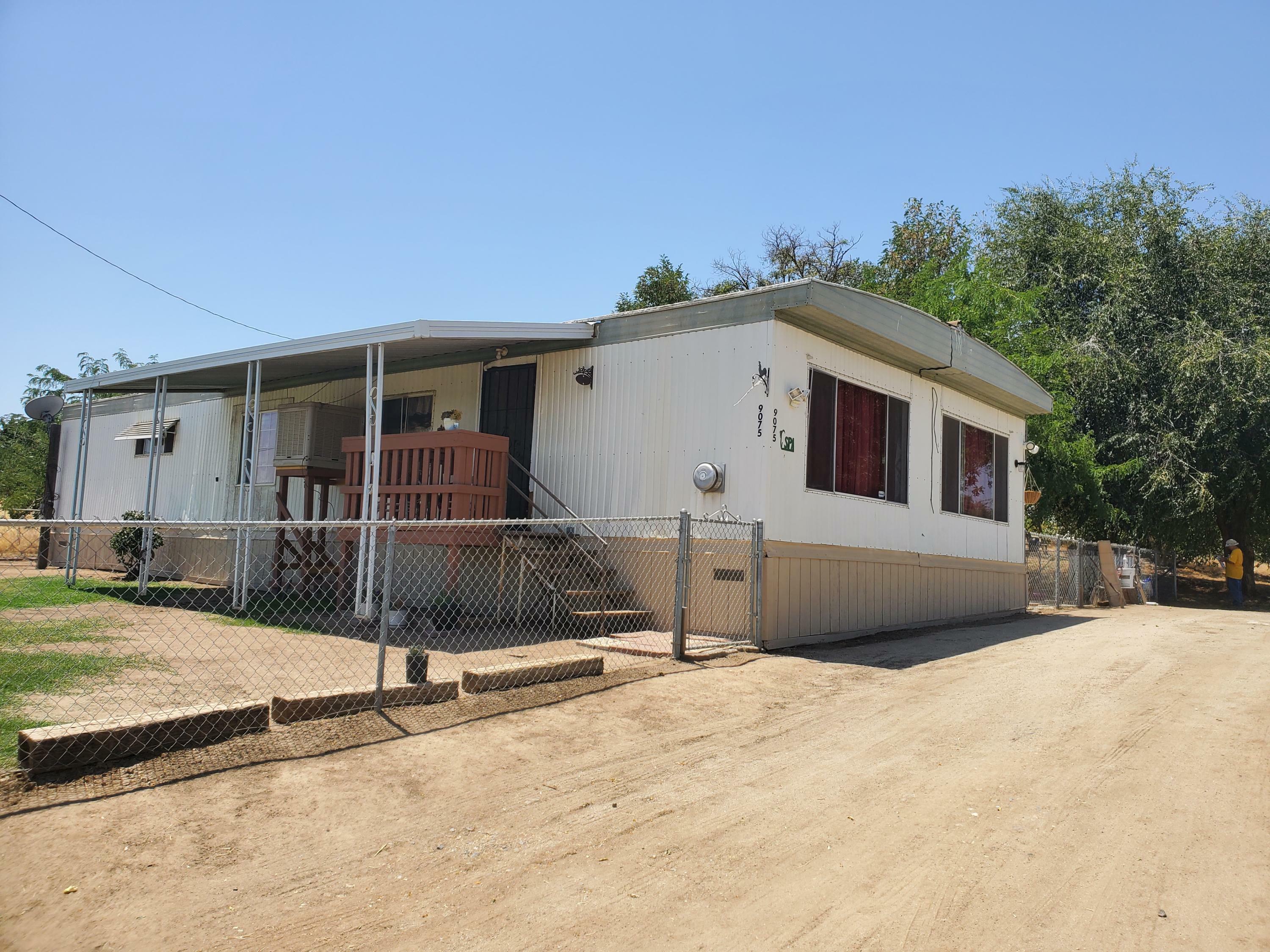 Property Photo:  9085 Rd 256  CA 93270 