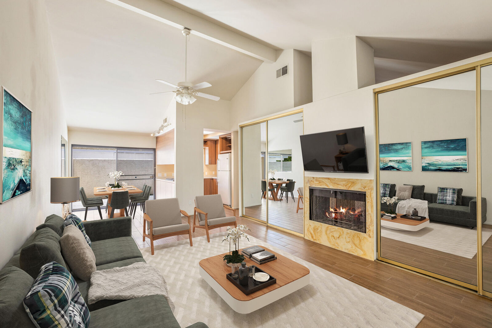 Property Photo: 993 E Parocela 3 CA 92264