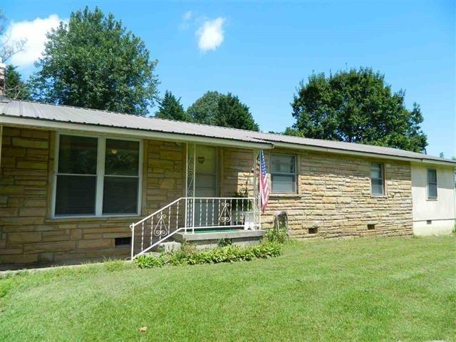 Property Photo:  810 SE Carrington Avenue  AL 35967 
