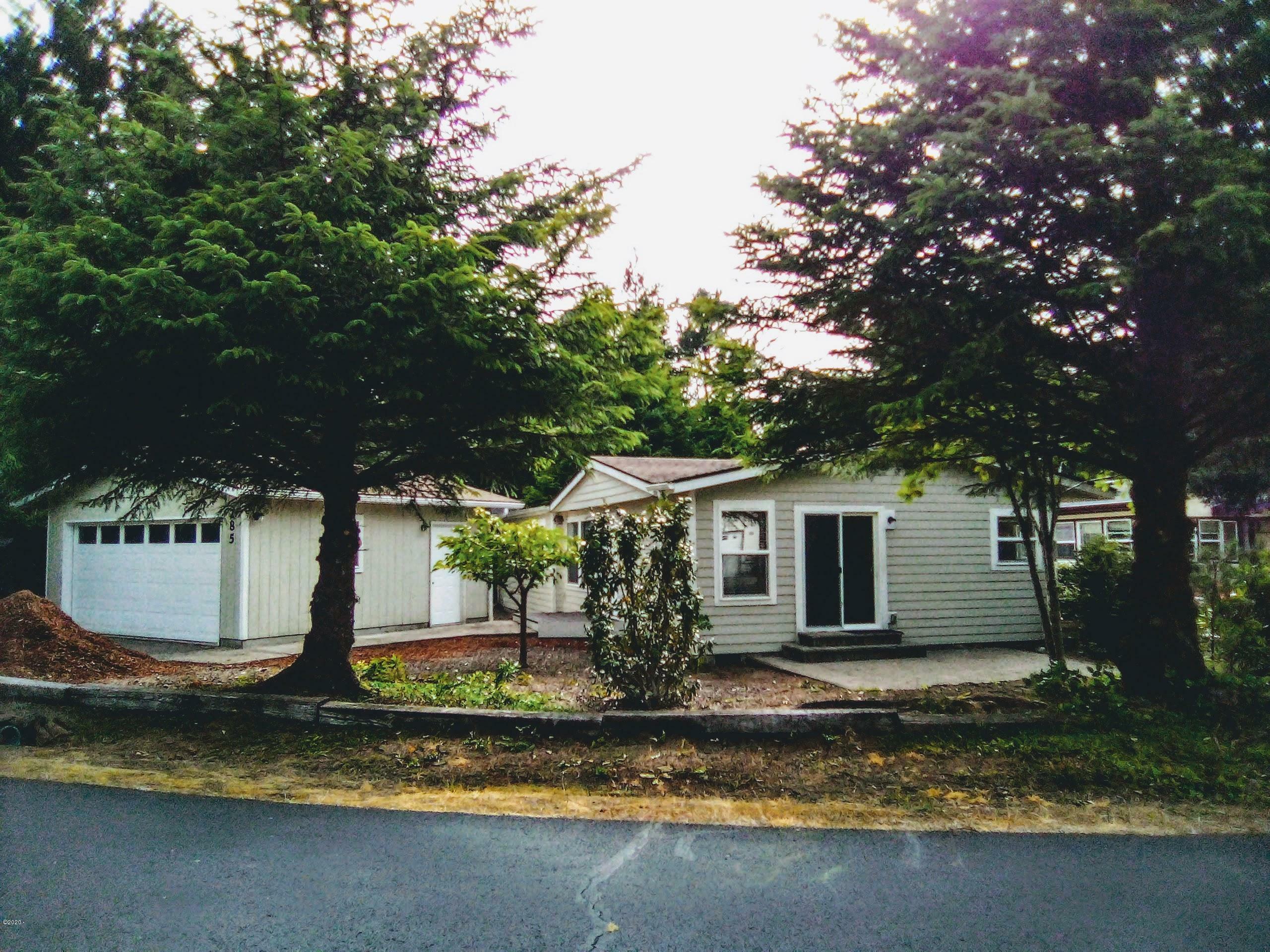 Property Photo: 285 Seagrove OR 97367