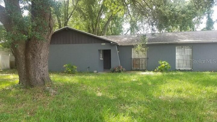 Property Photo:  13806 Cherry Creek Drive  FL 33618 