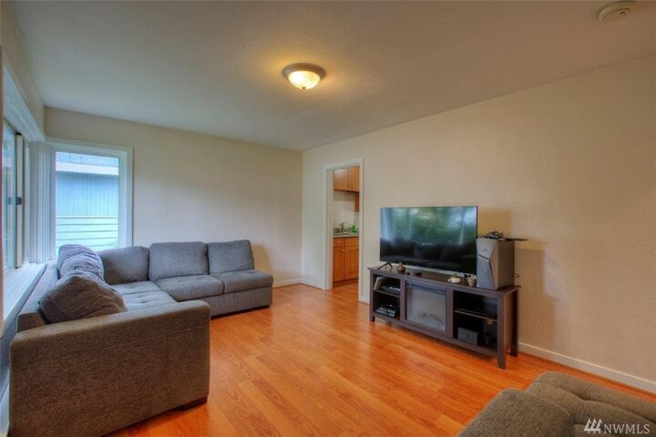 Property Photo: 3842 E K Street WA 98404