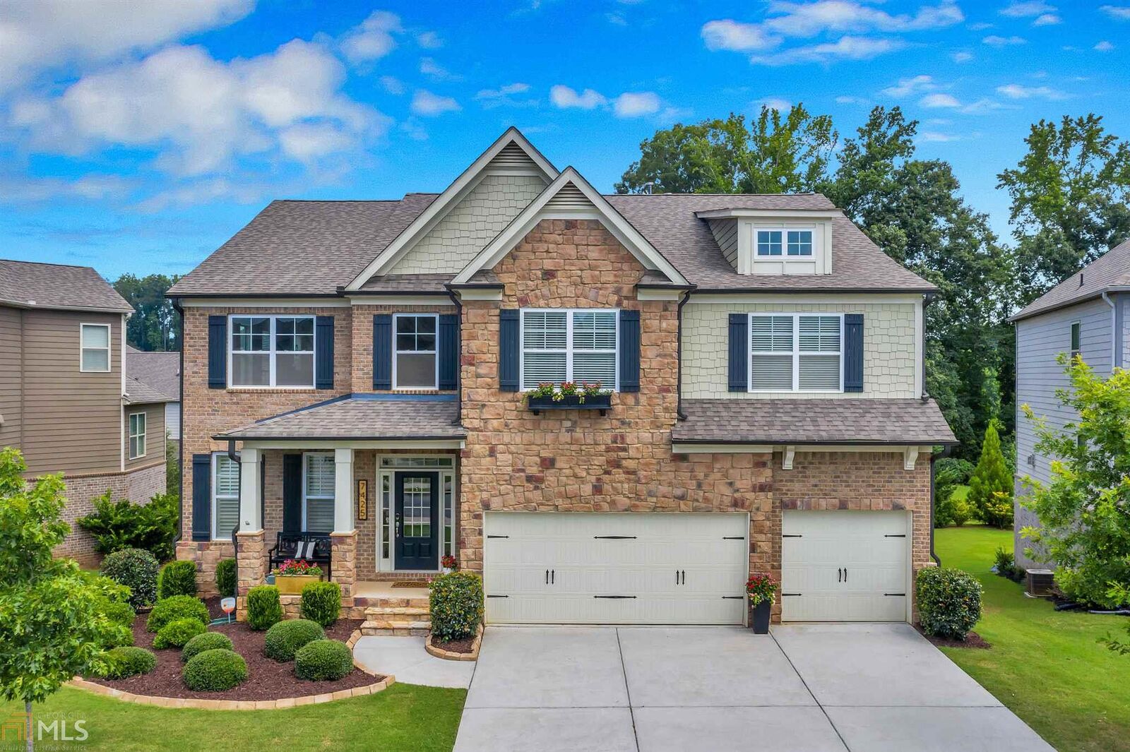 Property Photo:  7425 Oldbury Pl  GA 30040 