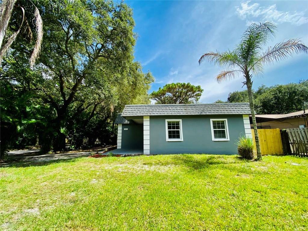 Property Photo:  7417 Lakeshore Drive  FL 33604 