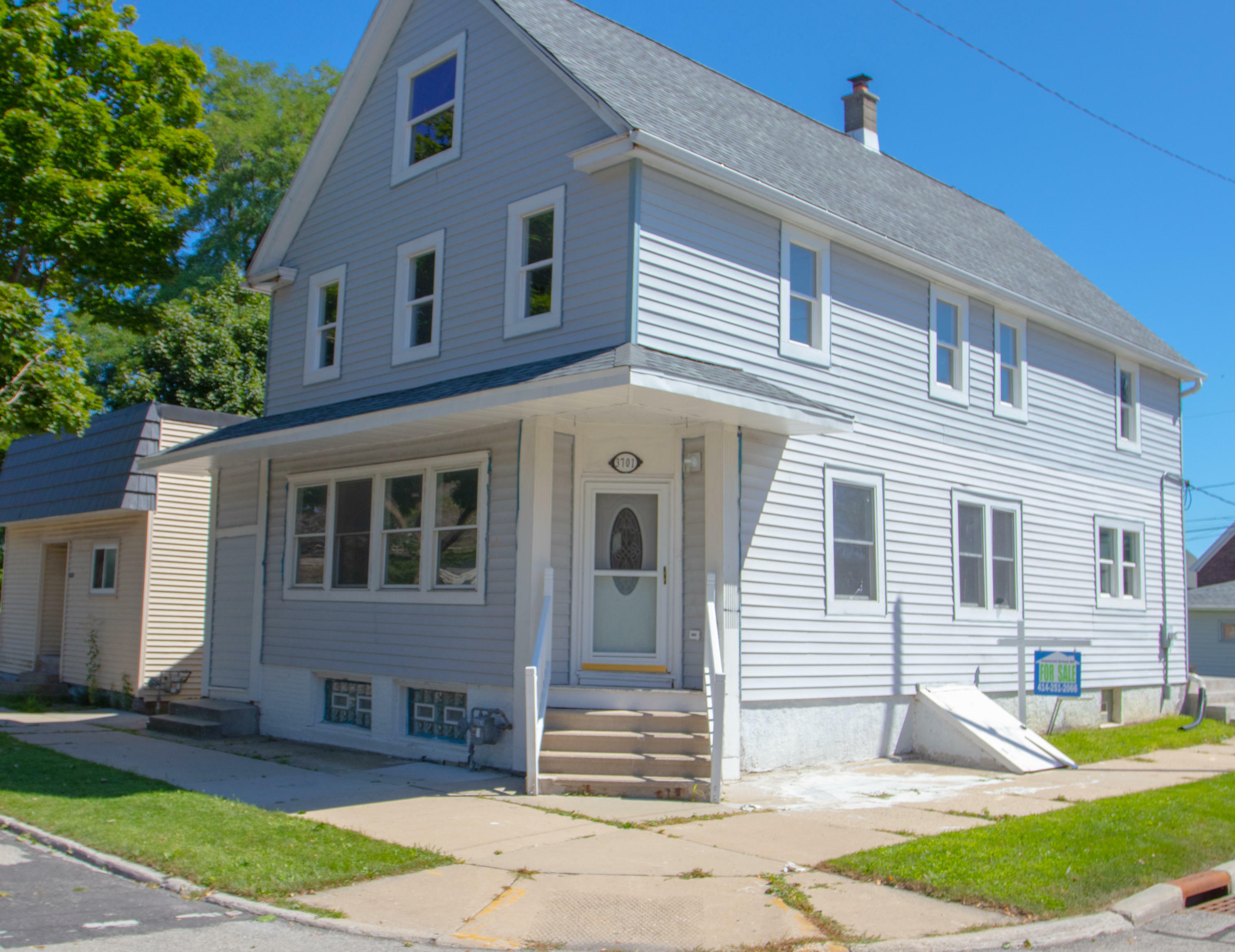 Property Photo: 3701 E Munkwitz Ave WI 53110