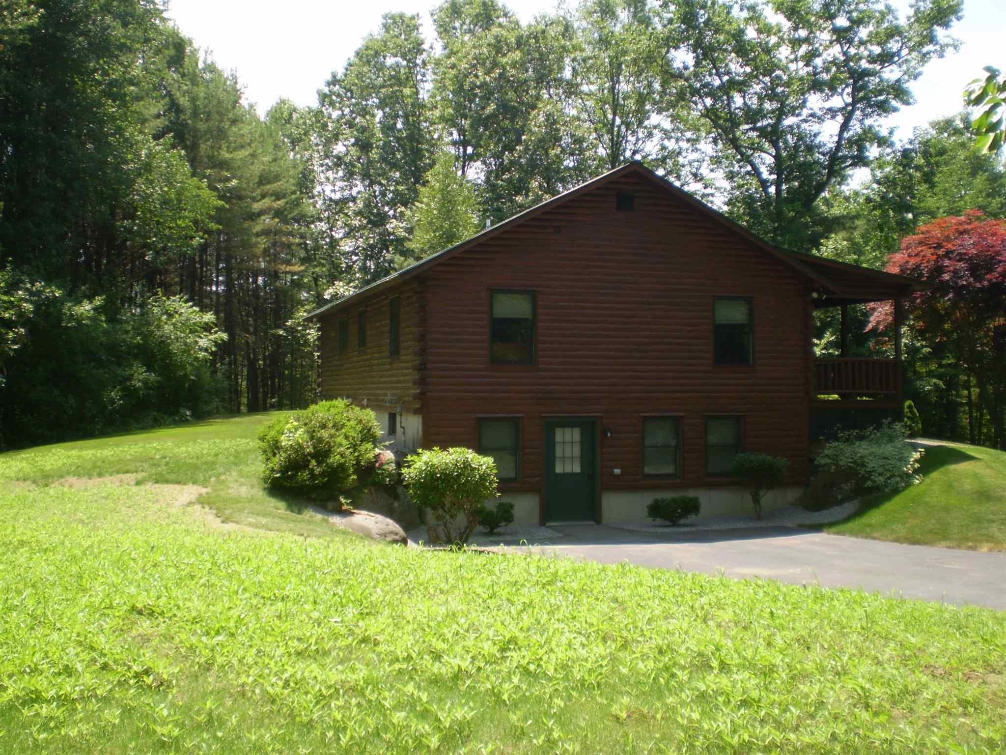 Property Photo:  15 Whippoorwill Lane  NH 03110 