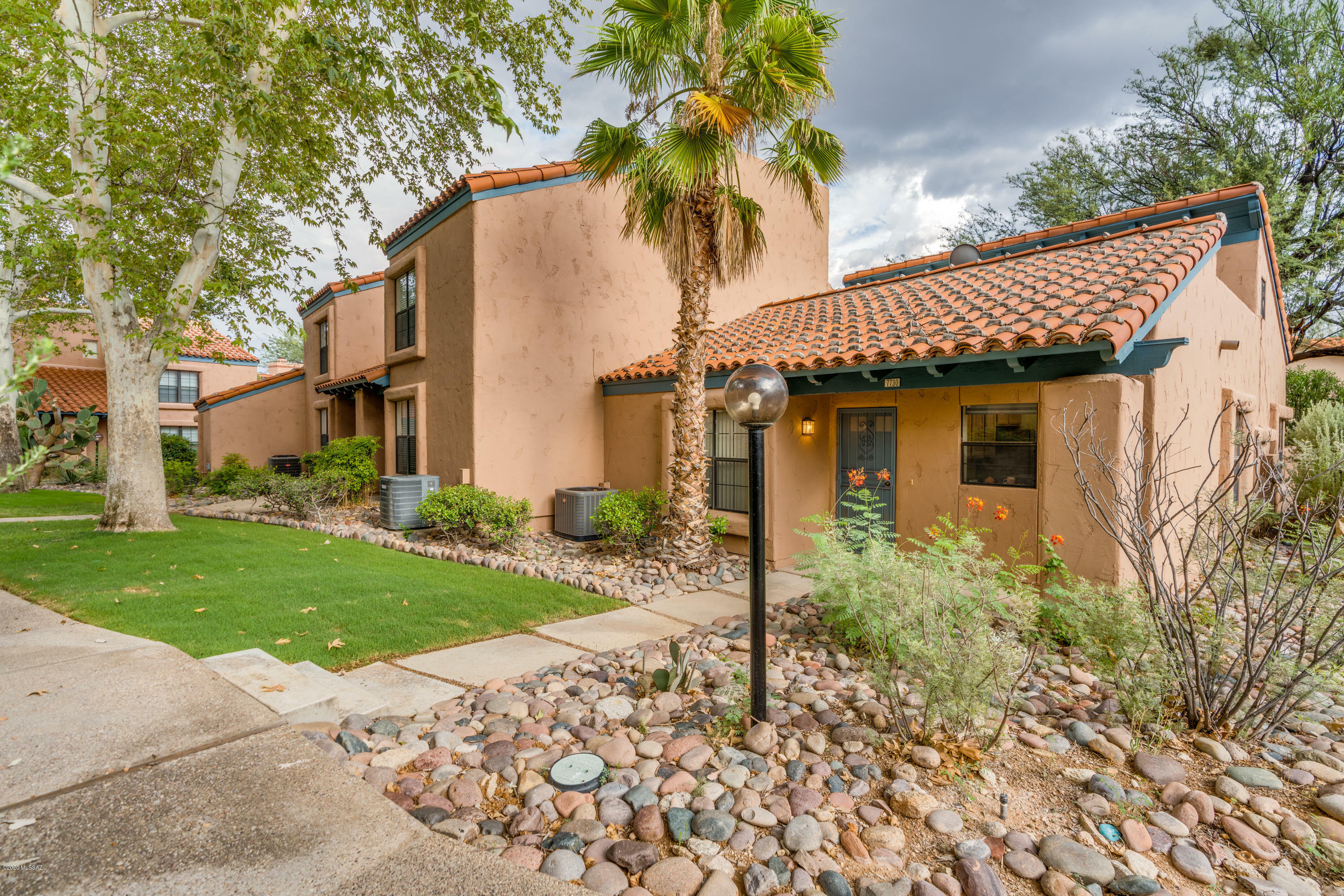 Property Photo:  7730 E Via Ventana Norte  AZ 85750 