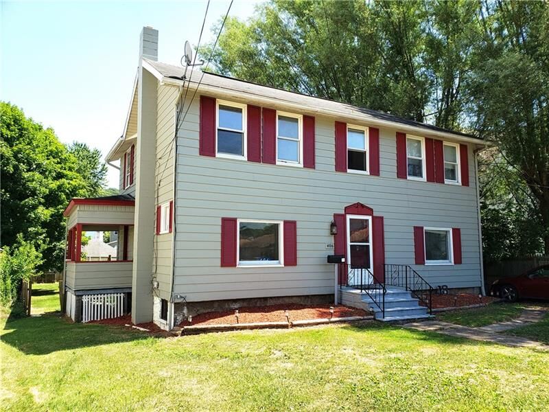 Property Photo: 406 E 4th St PA 15627