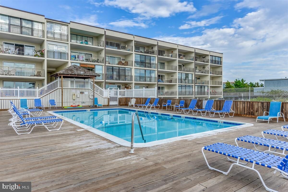 Property Photo:  6803 Atlantic Avenue 2G  MD 21842