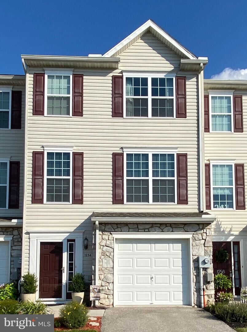 Property Photo:  1256 Knob Run  PA 17408 