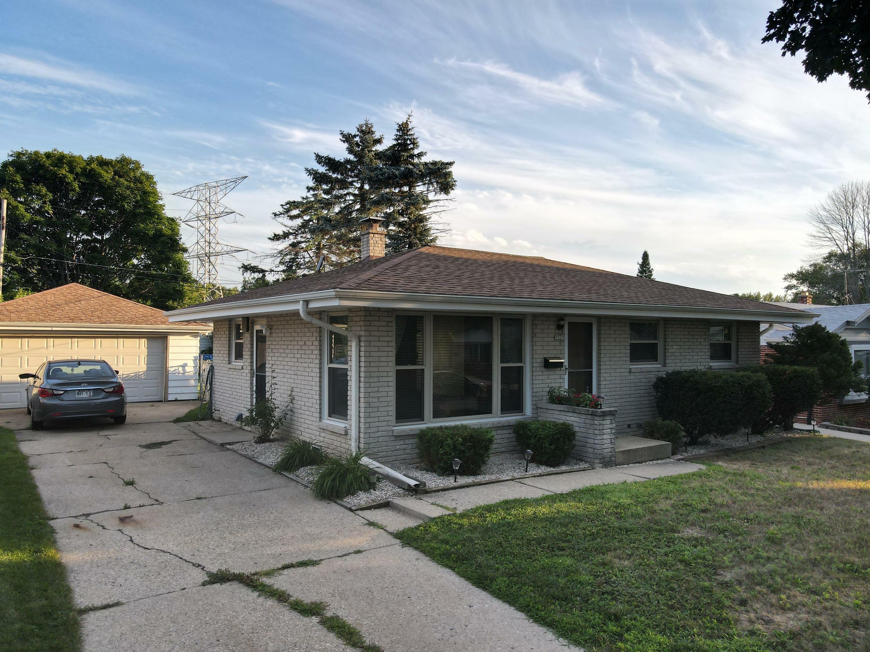 Property Photo:  9529 W Kaul Ave  WI 53225 