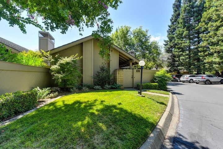 1842 Discovery Village Lane  Gold River CA 95670 photo