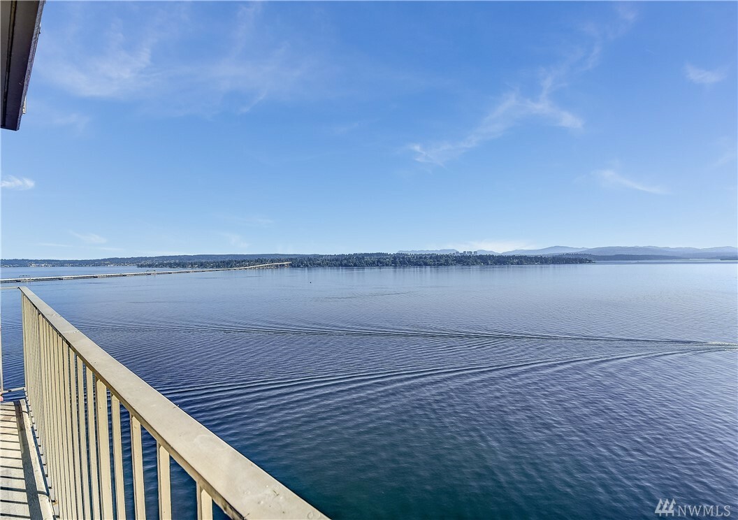 Property Photo: 1620 43rd Ave E 15A-B WA 98112