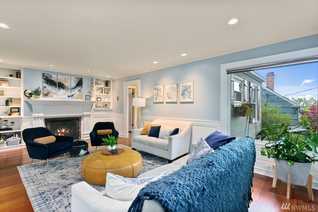 Property Photo: 4726 51st Place SW WA 98116