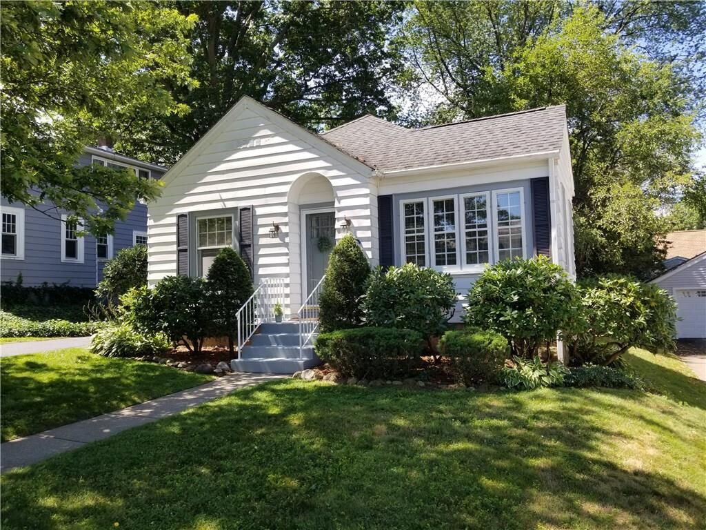 Property Photo: 632 Oakmont Avenue PA 16505