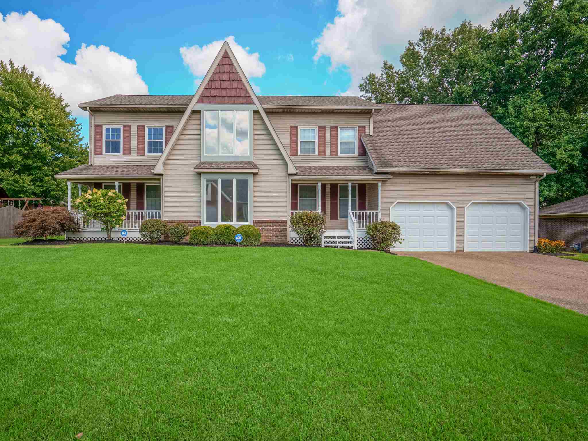 Property Photo: 10123 Hyde Park IN 47711