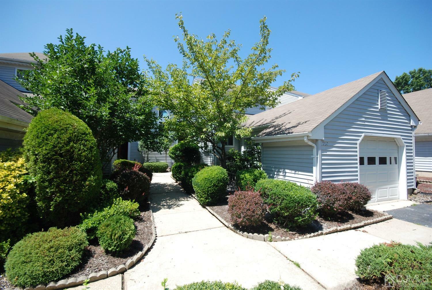 Property Photo:  39 Canterbury Drive C  NJ 08831 