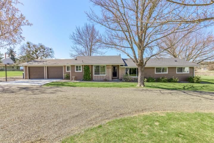 2808 Coker Butte Road  Medford OR 97504 photo