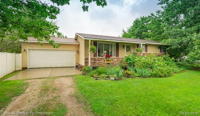 Property Photo:  5311 Conifer Drive  MI 48421 