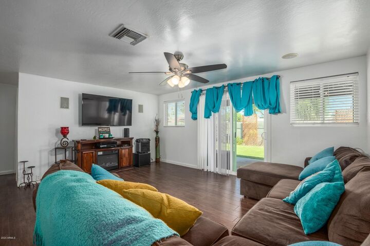 Property Photo:  126 E Solano Drive  AZ 85338 