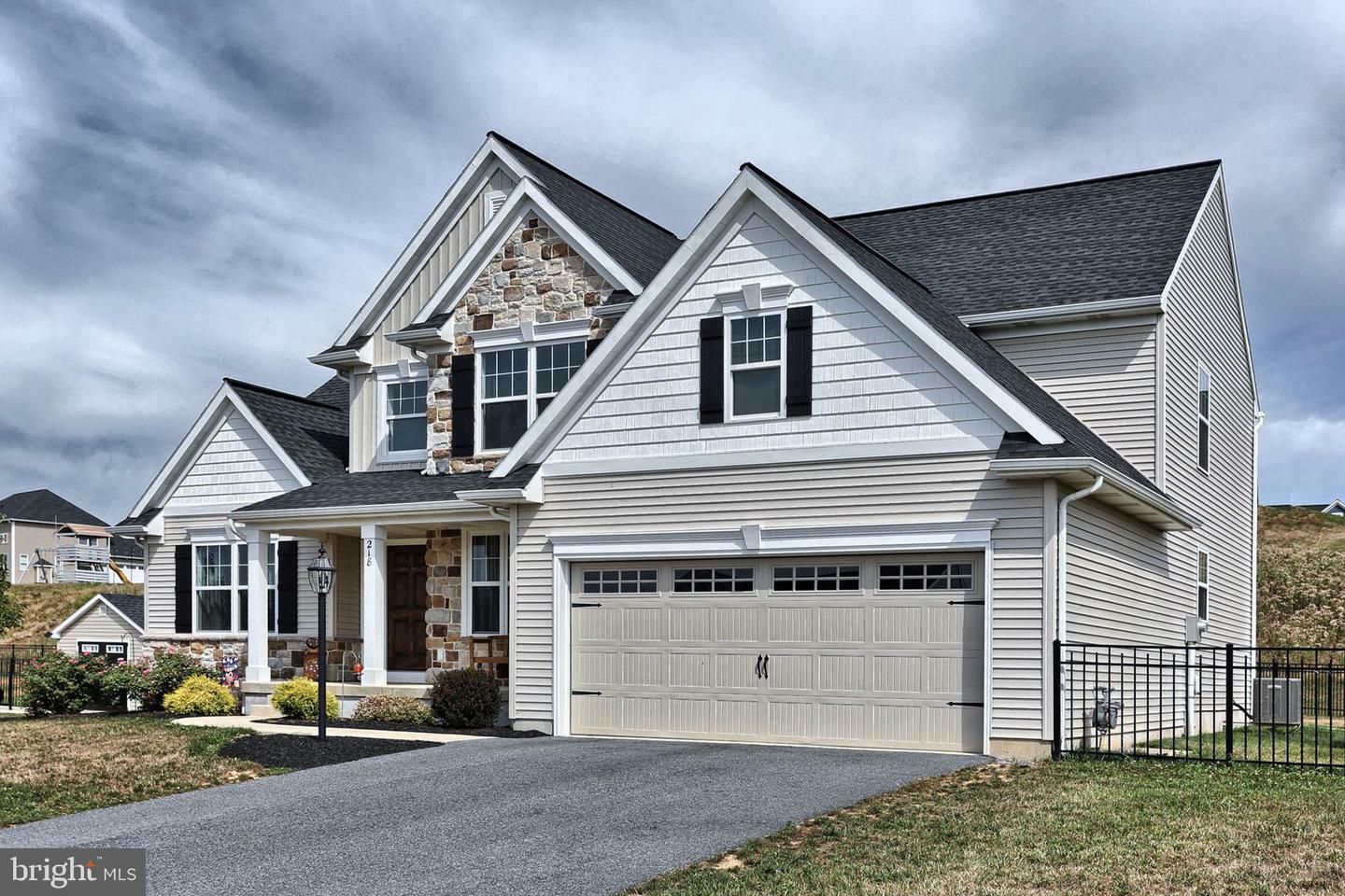 Property Photo: 218 Highland Terrace Way PA 17007