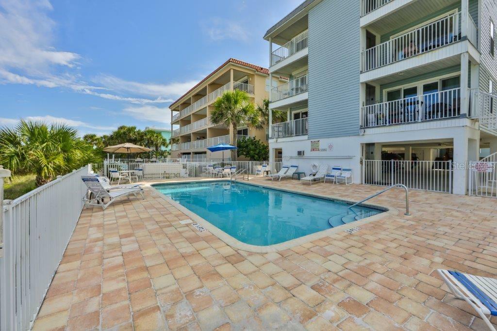 Property Photo:  1904 Gulf Boulevard L  FL 33785 