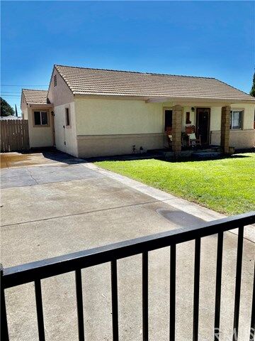 Property Photo: 854 N San Gorgonio Avenue CA 92220