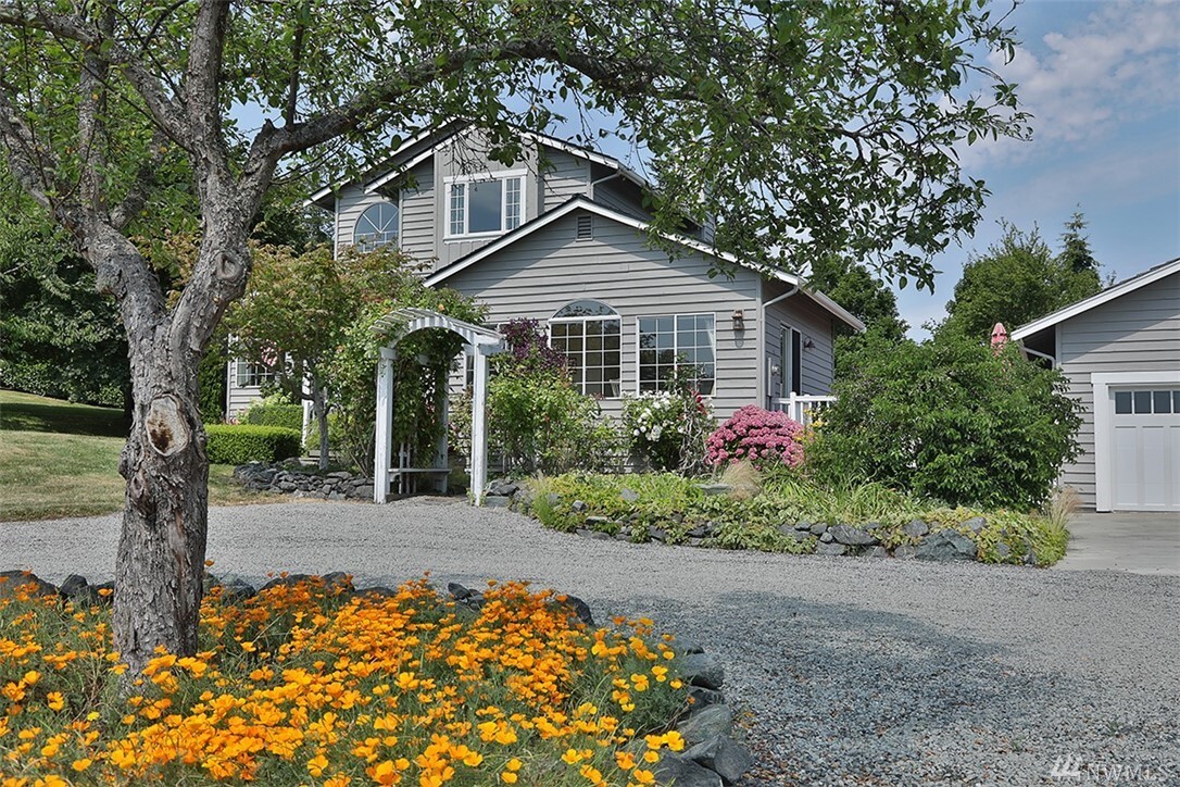 Property Photo:  1983  Hillvista Place  WA 98249 