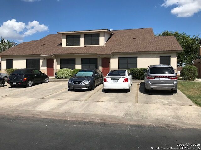 Property Photo: 7550 Oak Chase TX 78239