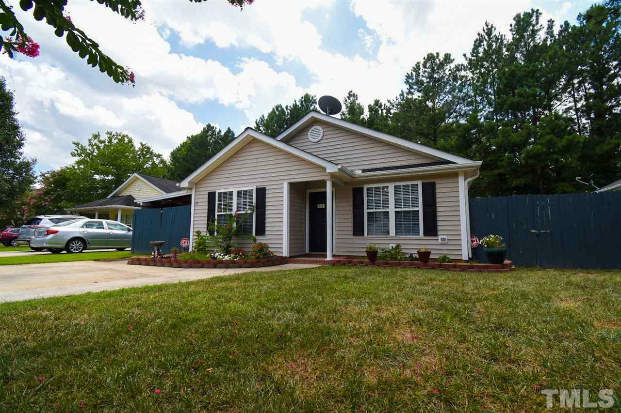 Property Photo:  11 Yorkfield Court  NC 27713 