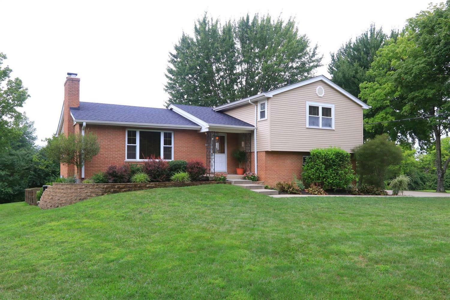 Property Photo:  494 David Ln  OH 45040 